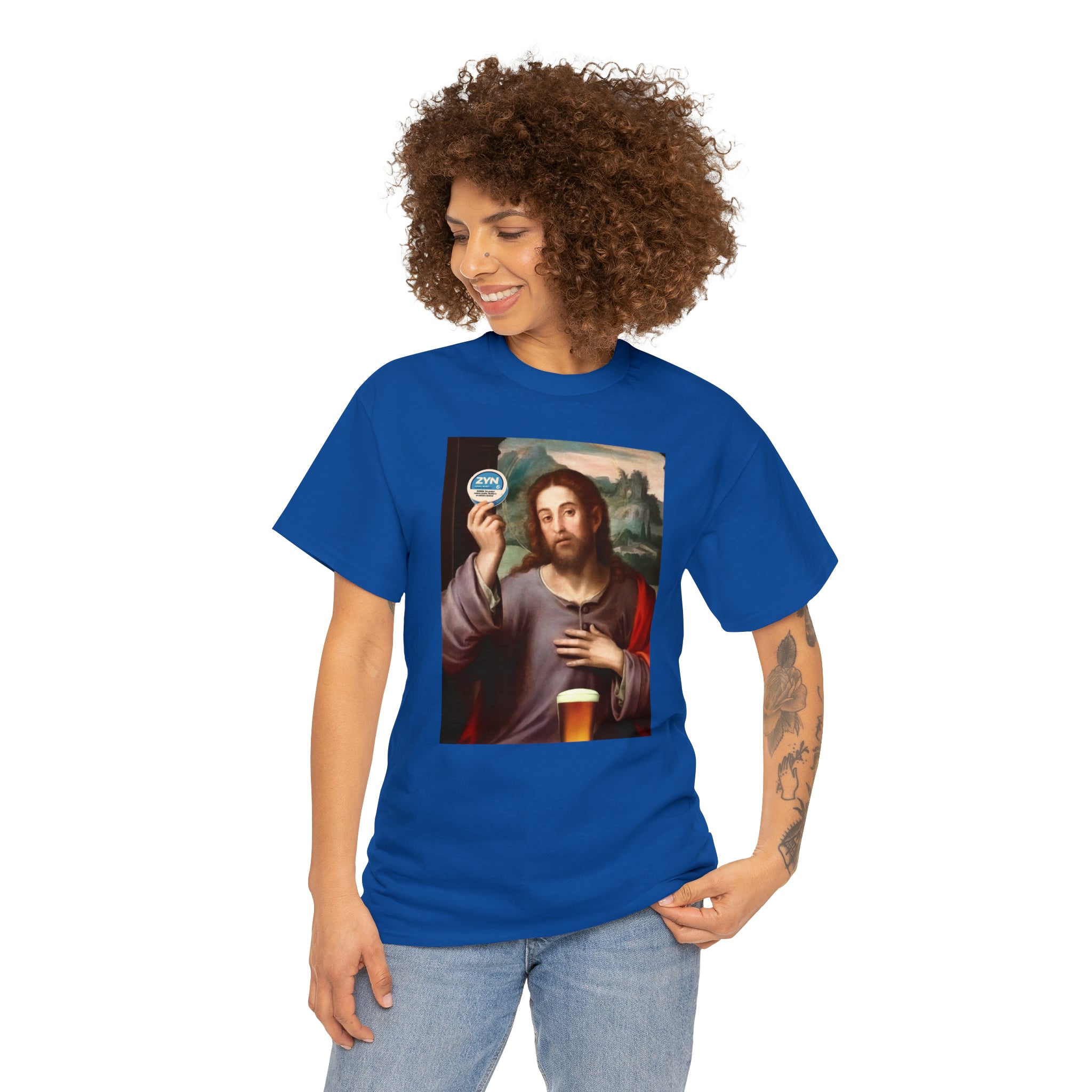 Jesus holding Zyns and beer - Unisex Heavy Cotton Tee