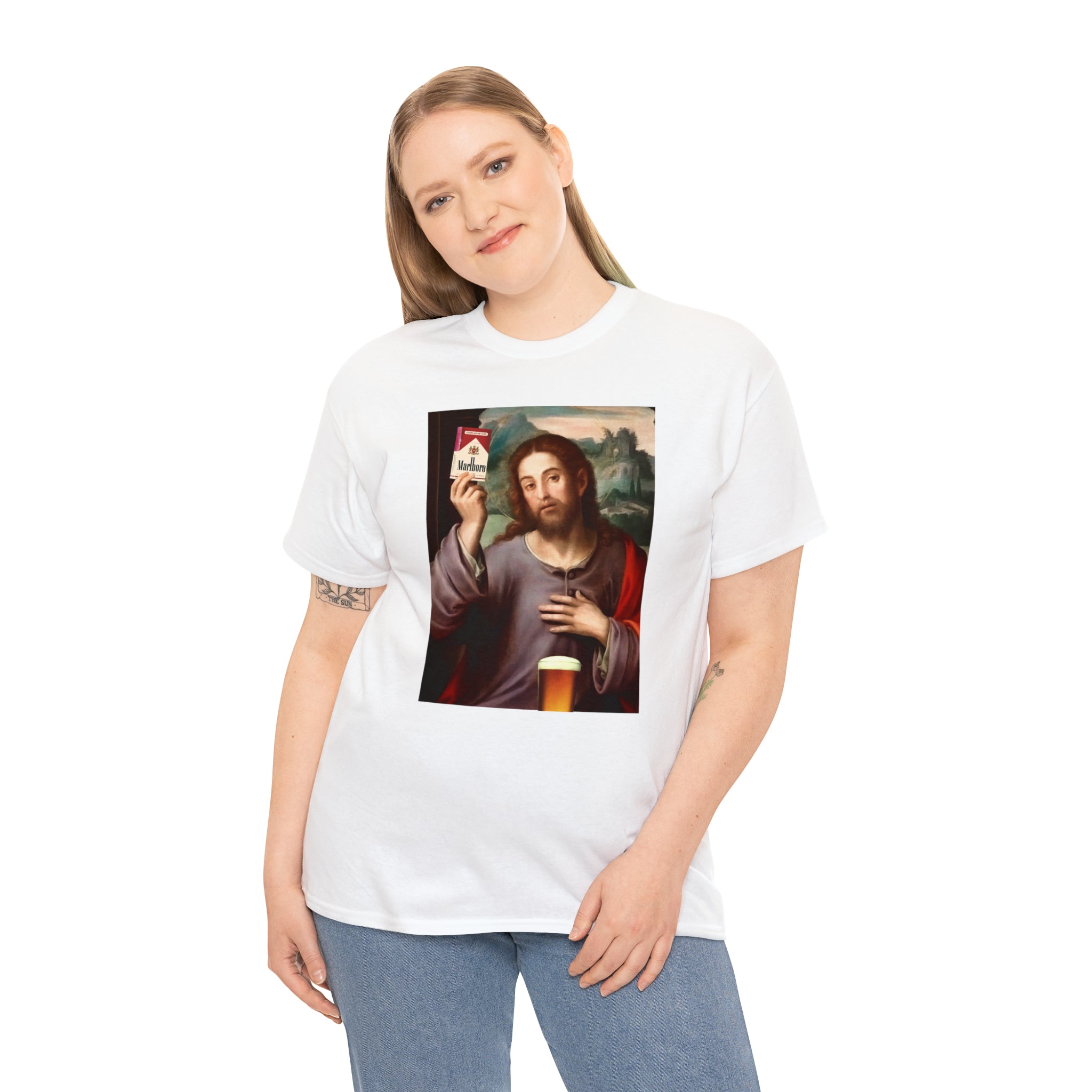 Jesus holding cigarettes and beer - Unisex Heavy Cotton Tee