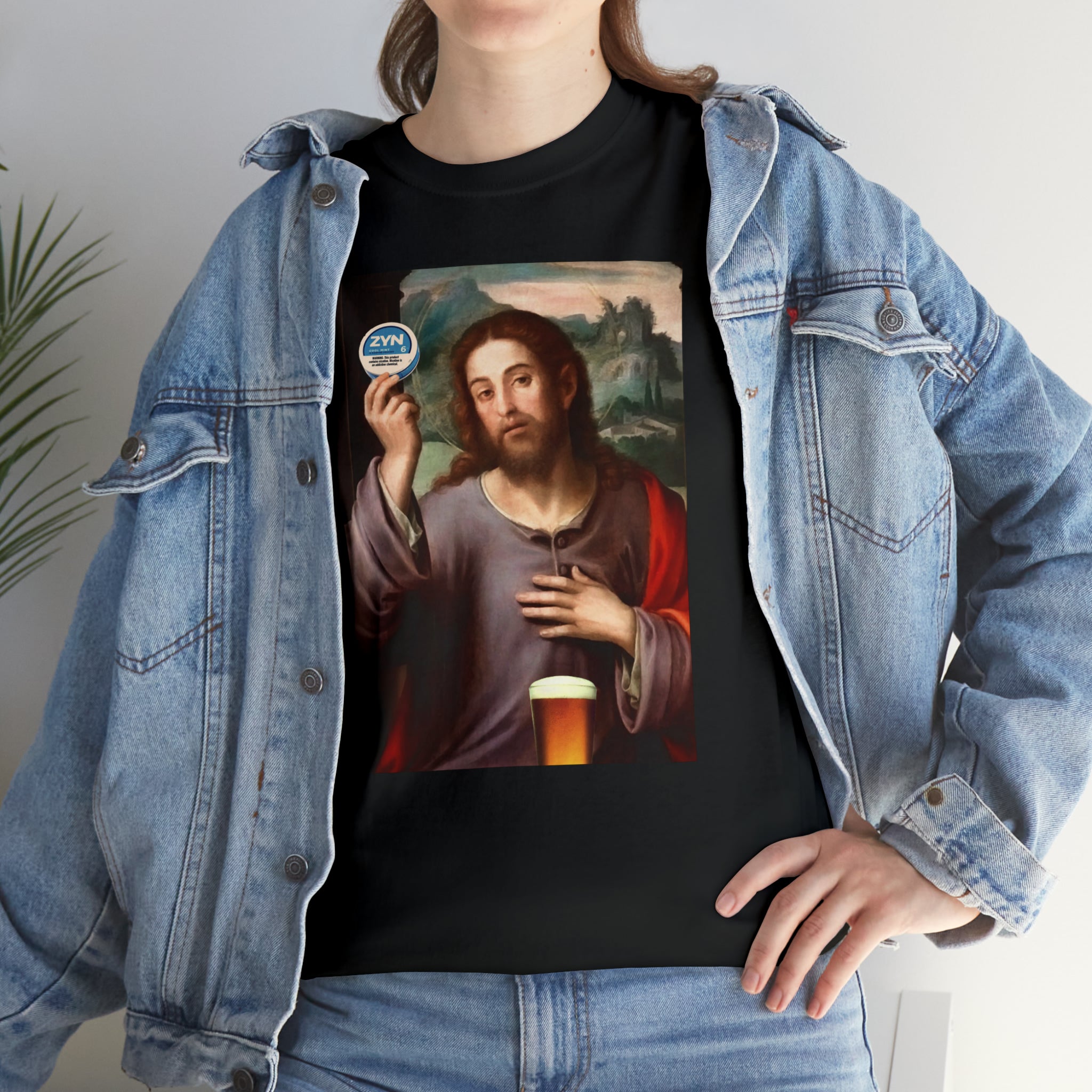 Jesus holding Zyns and beer - Unisex Heavy Cotton Tee