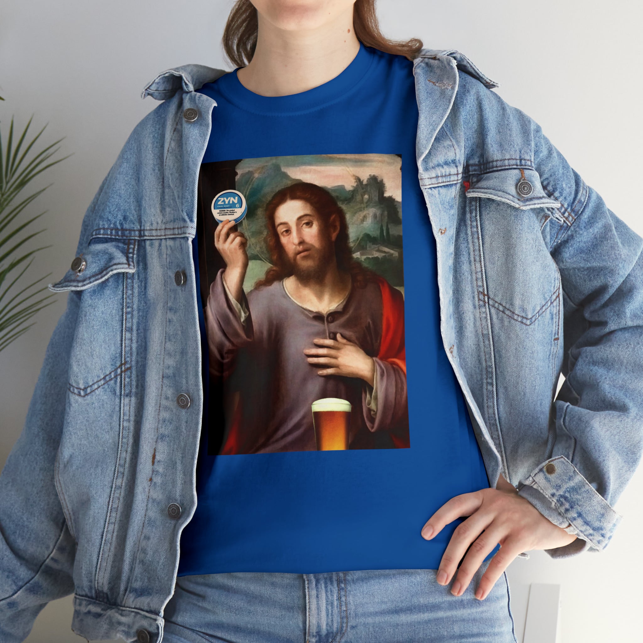 Jesus holding Zyns and beer - Unisex Heavy Cotton Tee