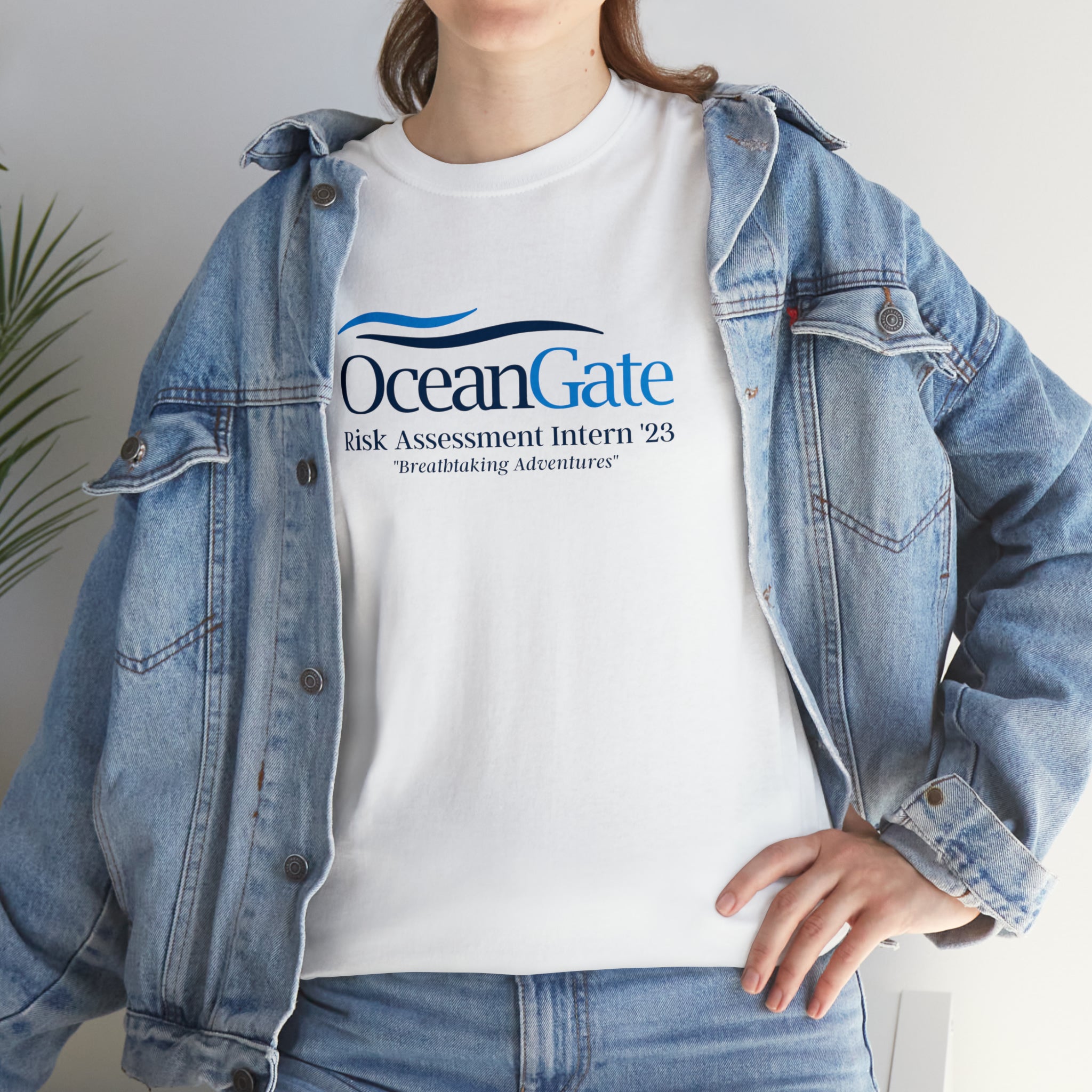 OceanGate Risk Assessment Intern '23 Unisex Heavy Cotton Tee