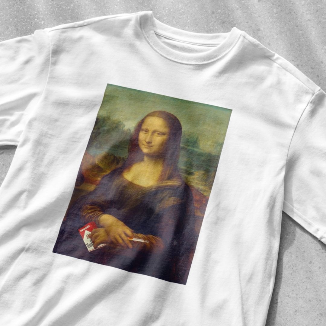 Mona Lisa with cigarettes - Unisex Heavy Cotton Tee