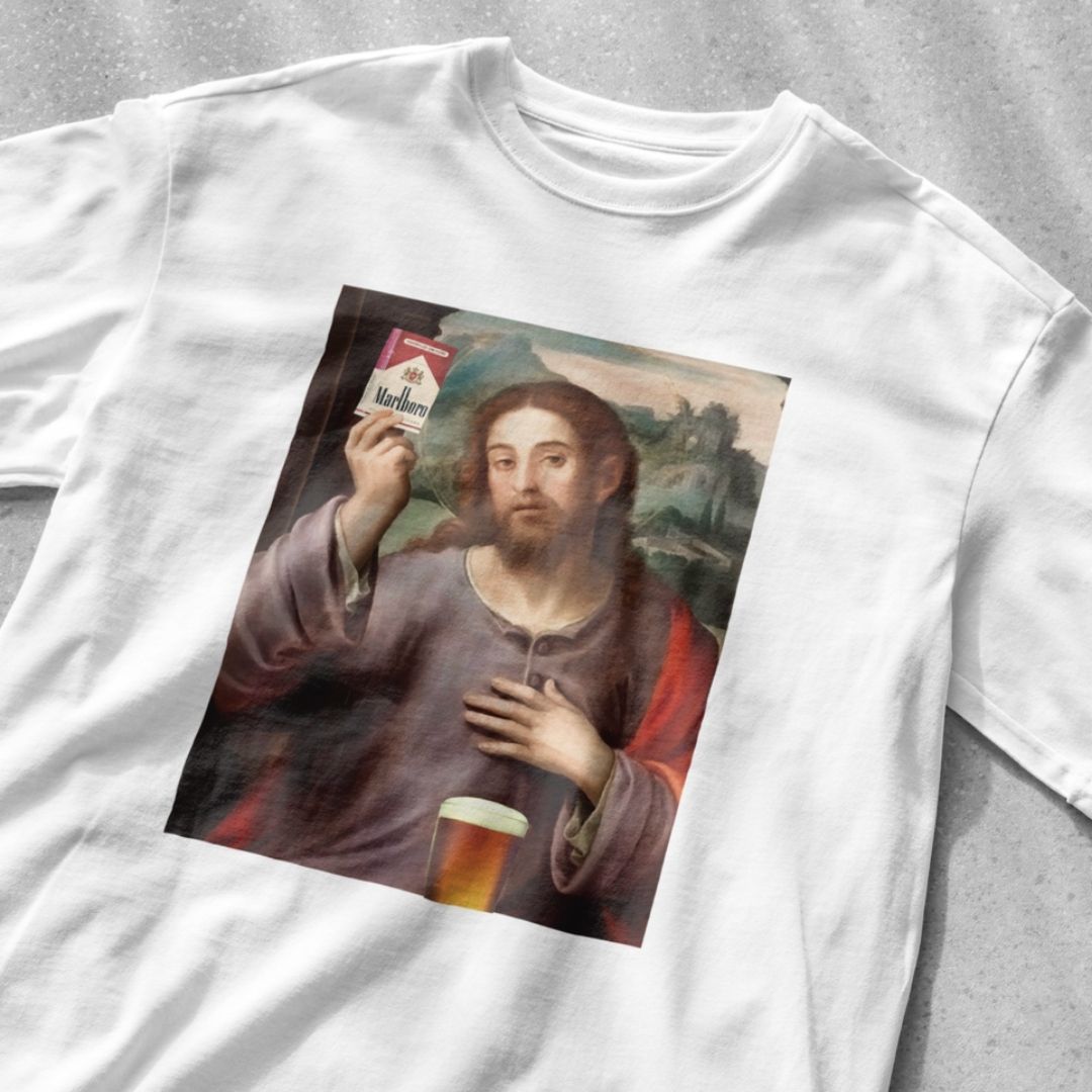 Jesus holding cigarettes and beer - Unisex Heavy Cotton Tee