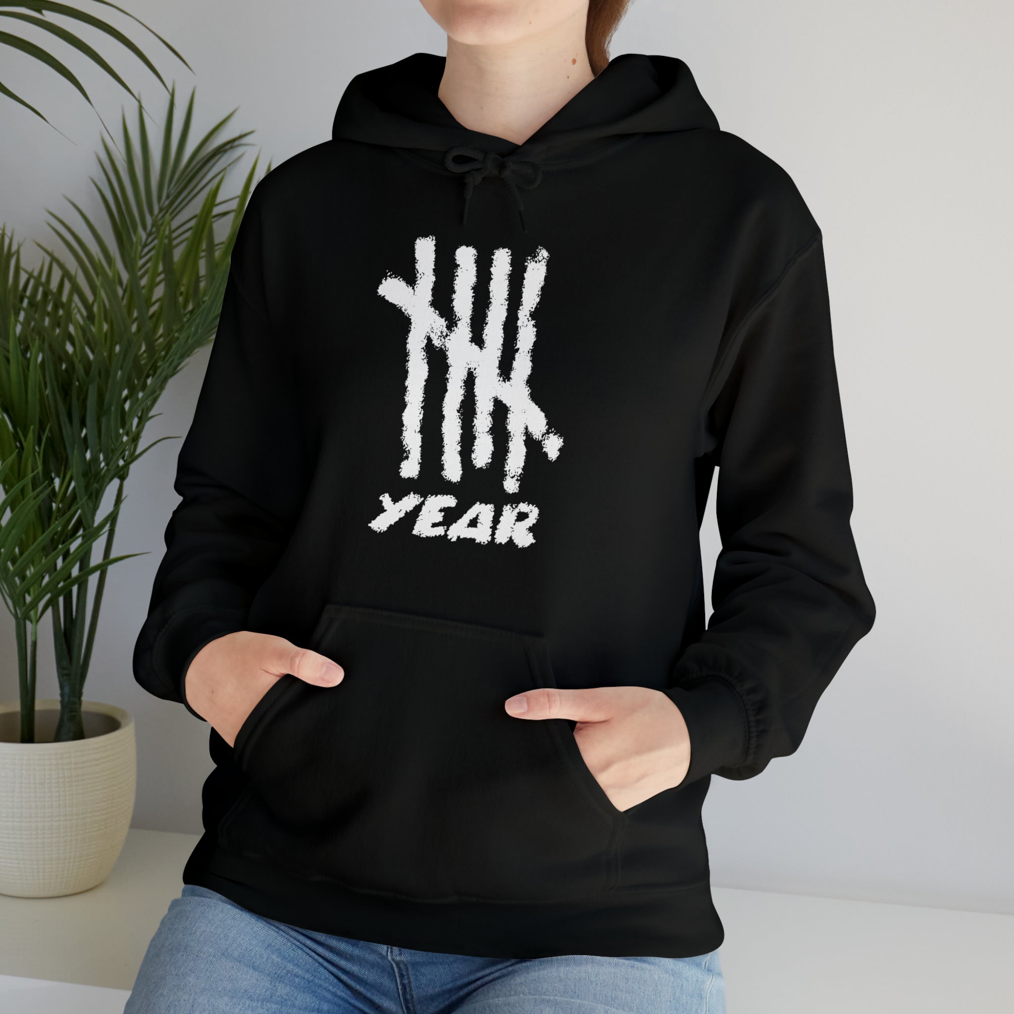 Fifth Year Chalk Marks - Unisex Heavy Blend™ Hooded Sweatshirt