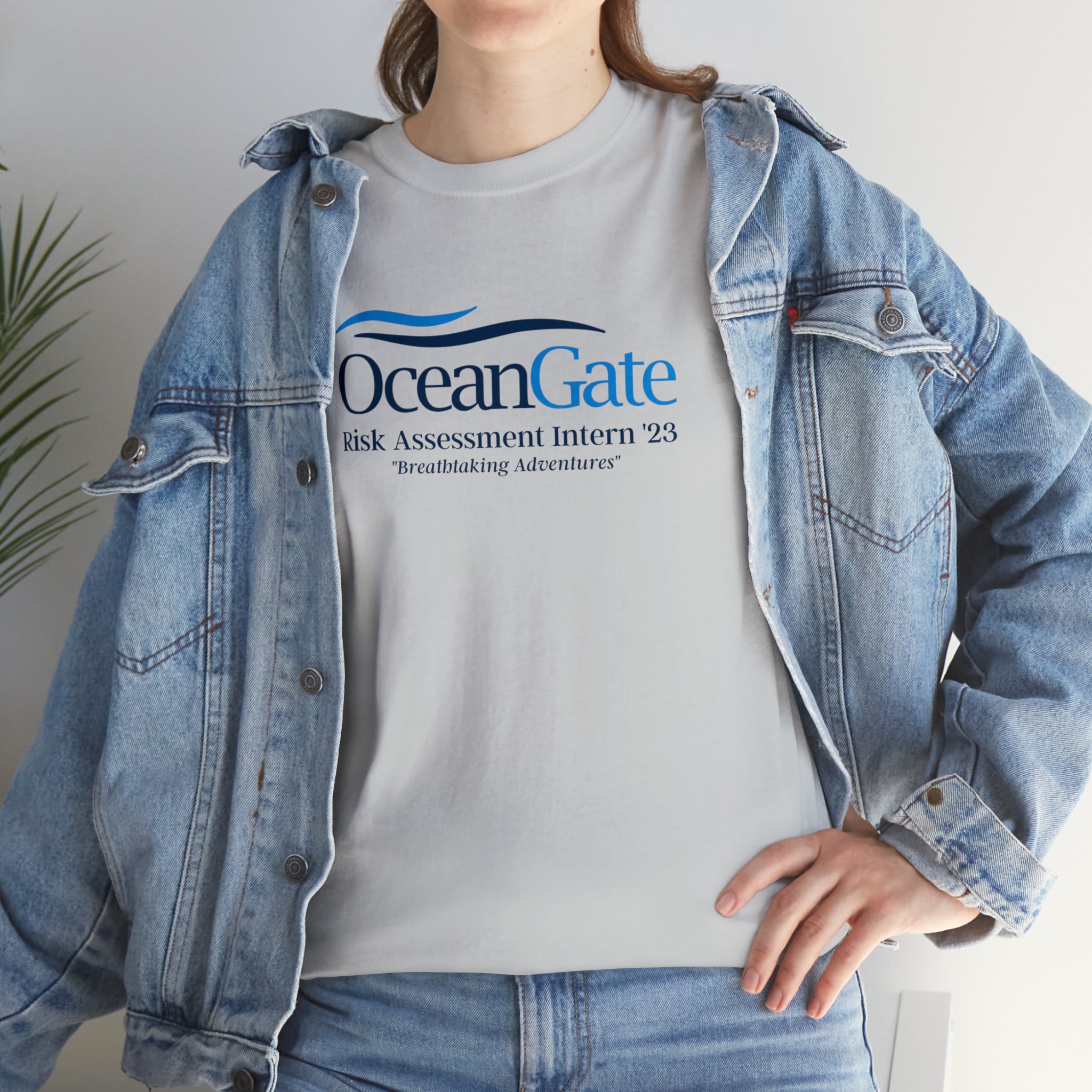 OceanGate Risk Assessment Intern '23 Unisex Heavy Cotton Tee