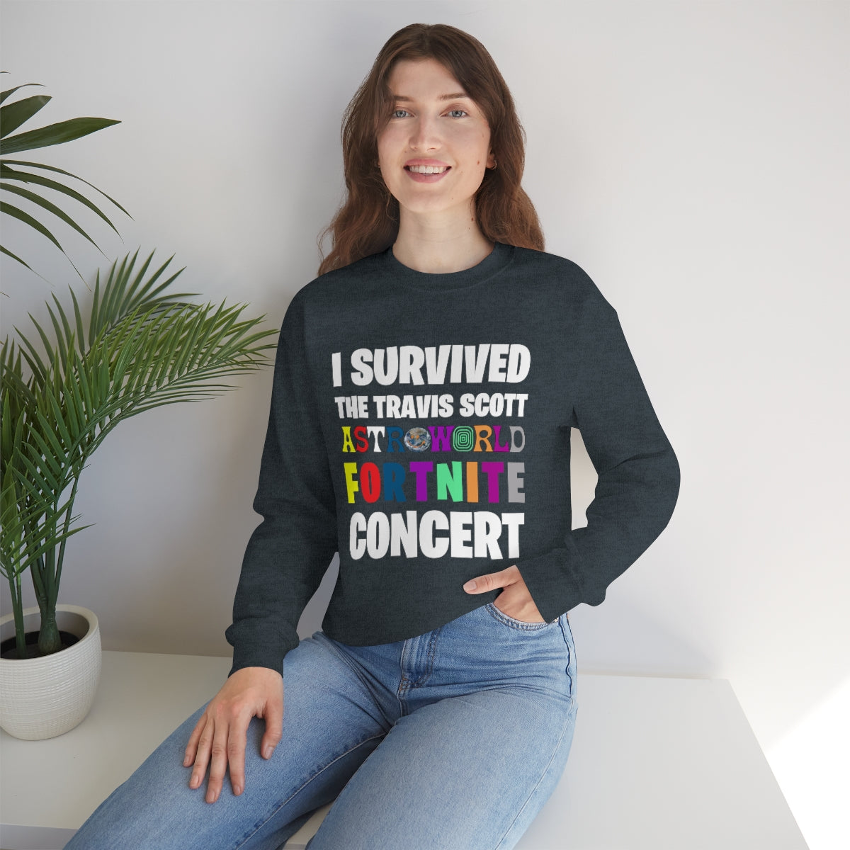 I SURVIVED THE TRAVIS SCOTT FORTNITE CONCERT - Unisex Heavy Blend™ Crewneck Sweatshirt